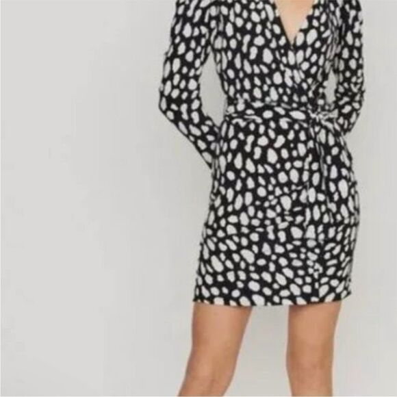 Maje Mini Dress Size 6 Rosima Black & White Ruched Wrap Front Long Sleeve NWT - Picture 3 of 16